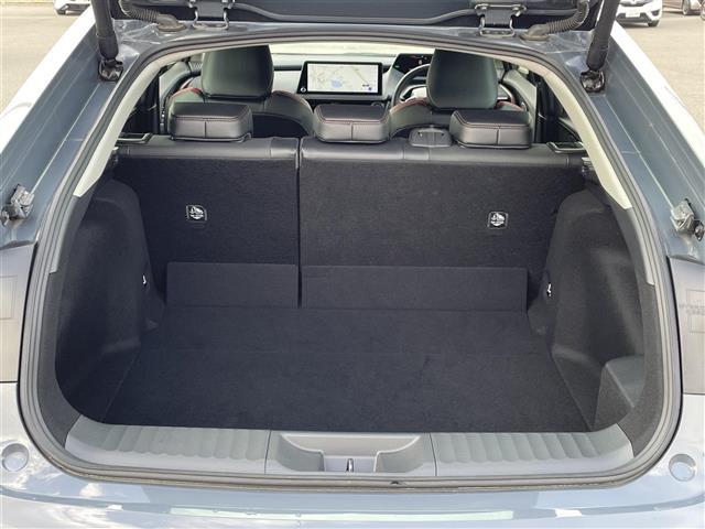 プリウス Ｚ　純正１２．３インチディスプレイオーディオ　追従クルコン　前方ドラレコ　９インチＡＷ　テ゛シ゛タルインナミラー　パノラマビュー　ＢＴ　ＴｙｐｅＣ接続　レザー　オートハイビーム　ビルトインＥＴＣ２．０（32枚目）