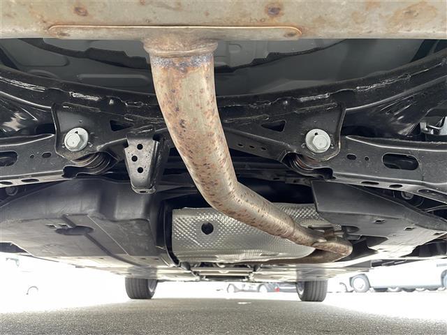 プリウス Ｚ　純正１２．３インチディスプレイオーディオ　追従クルコン　前方ドラレコ　９インチＡＷ　テ゛シ゛タルインナミラー　パノラマビュー　ＢＴ　ＴｙｐｅＣ接続　レザー　オートハイビーム　ビルトインＥＴＣ２．０（40枚目）