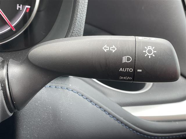 ヴォクシー Ｓ－Ｚ　純正８インチディスプレイオーディオ　両側パワースライド　　前後ドライブレコーダー　追従クルコン　バックカメラ　電動リアゲート　ＢＳＭ　ハンズフリードア　フルセグ　フリップダウンモニター　ＥＴＣ（13枚目）