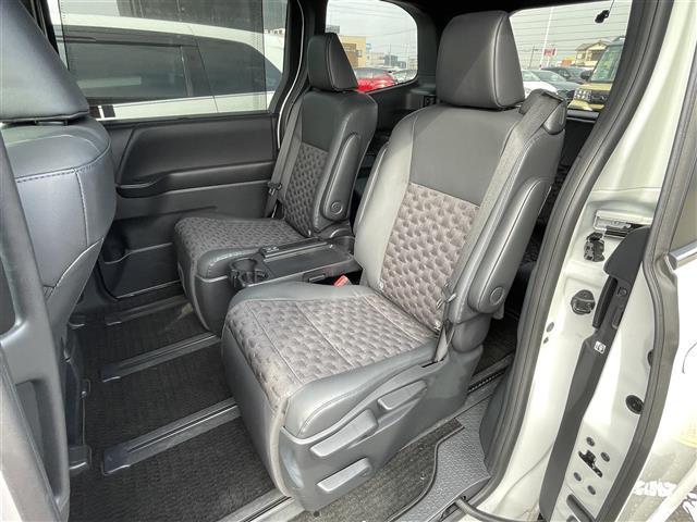 ヴォクシー Ｓ－Ｚ　純正８インチディスプレイオーディオ　両側パワースライド　　前後ドライブレコーダー　追従クルコン　バックカメラ　電動リアゲート　ＢＳＭ　ハンズフリードア　フルセグ　フリップダウンモニター　ＥＴＣ（29枚目）