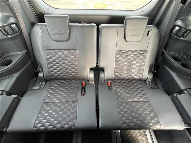 ヴォクシー Ｓ－Ｚ　純正８インチディスプレイオーディオ　両側パワースライド　　前後ドライブレコーダー　追従クルコン　バックカメラ　電動リアゲート　ＢＳＭ　ハンズフリードア　フルセグ　フリップダウンモニター　ＥＴＣ（30枚目）