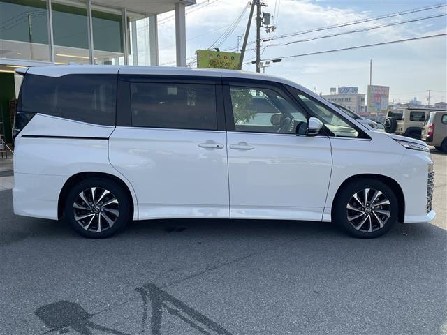 ヴォクシー Ｓ－Ｚ　純正８インチディスプレイオーディオ　両側パワースライド　　前後ドライブレコーダー　追従クルコン　バックカメラ　電動リアゲート　ＢＳＭ　ハンズフリードア　フルセグ　フリップダウンモニター　ＥＴＣ（38枚目）