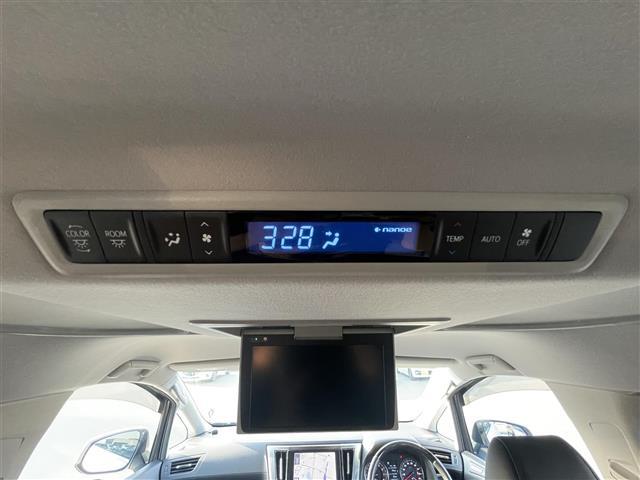 アルファード ２．５Ｓ　Ｃパッケージ　純正ナビ　フルセグ　Ｂｌｕｅｔｏｏｔｈ　ＣＤ／ＤＶＤ　後席モニター　デジタルインナーミラー　モデリスタフルエアロ　ステアリングヒーター　シートメモリー　シートヒーター　エアシート　純正フロアマット（7枚目）