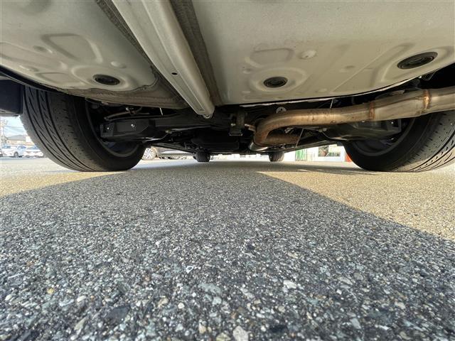 アルファード ２．５Ｓ　Ｃパッケージ　純正ナビ　フルセグ　Ｂｌｕｅｔｏｏｔｈ　ＣＤ／ＤＶＤ　後席モニター　デジタルインナーミラー　モデリスタフルエアロ　ステアリングヒーター　シートメモリー　シートヒーター　エアシート　純正フロアマット（41枚目）