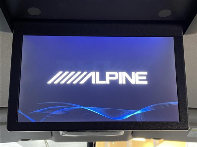 セレナ ハイウェイスター　Ｖ　社外７インチナビ　フルセグ　Ｂｌｕｅｔｏｏｔｈ接続　フリップダウンモニター（ＡＬＰＩＮＥ）　両側パワスラ　プロパイロット　アラウンドビュー　デジタルインナーミラー　ＥＴＣ　追従クルコン　ドアバイザー（5枚目）