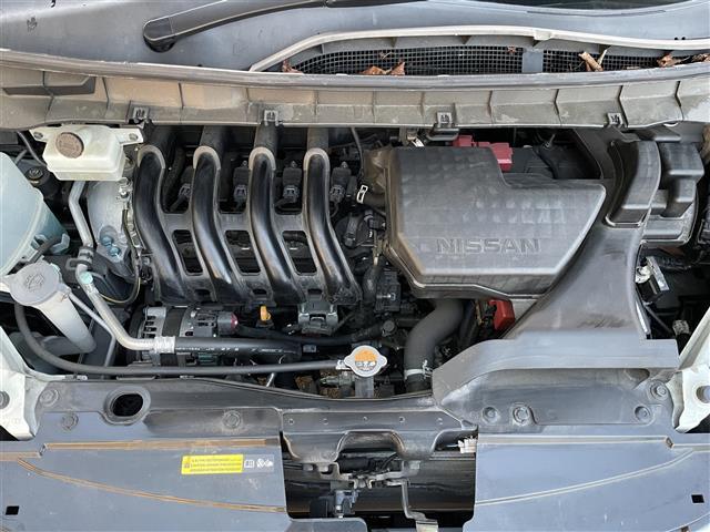 セレナ ハイウェイスター　Ｖ　社外７インチナビ　フルセグ　Ｂｌｕｅｔｏｏｔｈ接続　フリップダウンモニター（ＡＬＰＩＮＥ）　両側パワスラ　プロパイロット　アラウンドビュー　デジタルインナーミラー　ＥＴＣ　追従クルコン　ドアバイザー（33枚目）