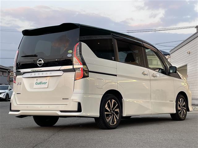 セレナ ハイウェイスター　Ｖ　社外７インチナビ　フルセグ　Ｂｌｕｅｔｏｏｔｈ接続　フリップダウンモニター（ＡＬＰＩＮＥ）　両側パワスラ　プロパイロット　アラウンドビュー　デジタルインナーミラー　ＥＴＣ　追従クルコン　ドアバイザー（35枚目）