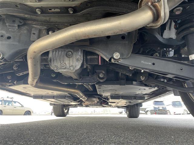 フォレスター アドバンス　純正Ｄ　ｏｐナビ　フルセグ　ＢＴ　ＣＤ／ＤＶＤ／ＢＤ　バック、左サイド、フロントカメラ　デジタルインナーミラー　アイサイト　パワーＢドア　純正ＡＷ付冬タイヤ　ＥＴＣ　全席シートヒーター　ルーフレール（40枚目）