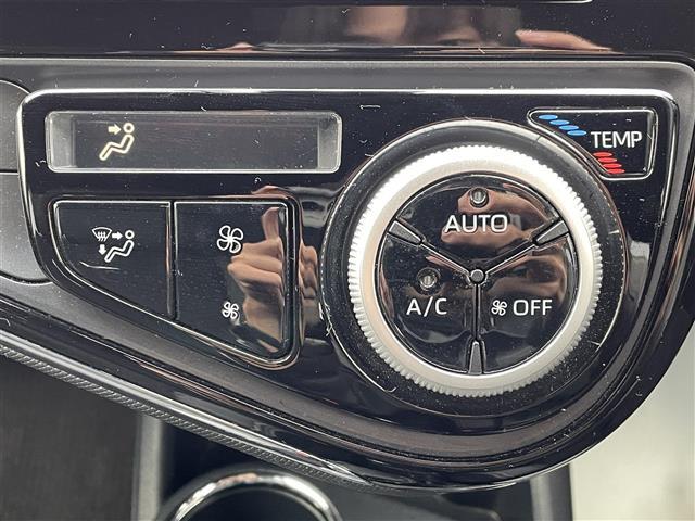 アクア Ｇ　ＧＲスポーツ　純正９インチナビ　Ｂｌｕｅｔｏｏｔｈ接続　フルセグ　バックカメラ　ＥＴＣ　シートヒーター　ハーフレザーシート　ＬＥＤヘッドライト　オートハイビーム　衝突軽減ブレーキ　純正フロアマット　スマートキー（15枚目）