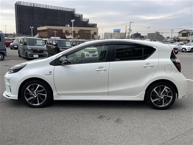 アクア Ｇ　ＧＲスポーツ　純正９インチナビ　Ｂｌｕｅｔｏｏｔｈ接続　フルセグ　バックカメラ　ＥＴＣ　シートヒーター　ハーフレザーシート　ＬＥＤヘッドライト　オートハイビーム　衝突軽減ブレーキ　純正フロアマット　スマートキー（38枚目）