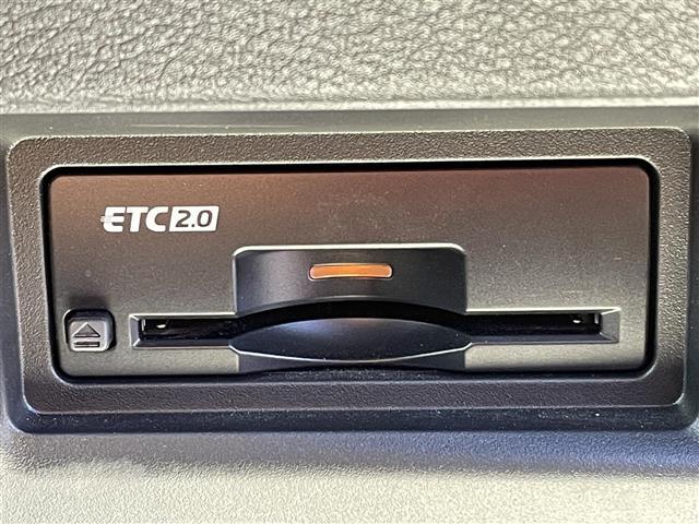 セレナ ハイウェイスターV 純正12.3メーカーナビ フルセグ TVキャンセラー Bluetooth プロパイロット デジタルインナーミラー アラウンドビューモニター パドルシフト クリアランスソナー 置き型充電 ETC2.0(7枚目)