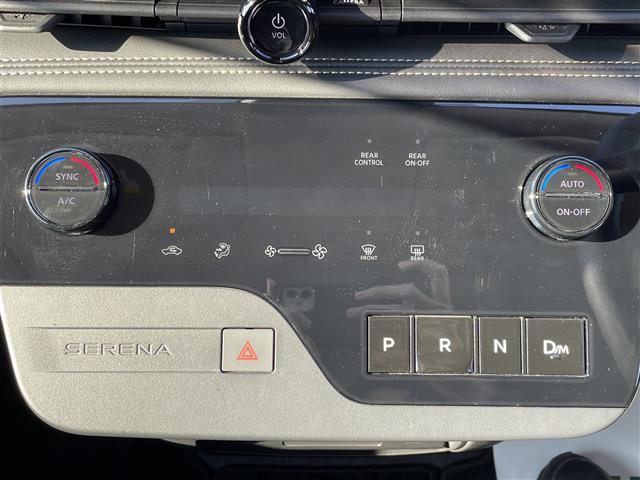 セレナ ハイウェイスターV 純正12.3メーカーナビ フルセグ TVキャンセラー Bluetooth プロパイロット デジタルインナーミラー アラウンドビューモニター パドルシフト クリアランスソナー 置き型充電 ETC2.0(18枚目)