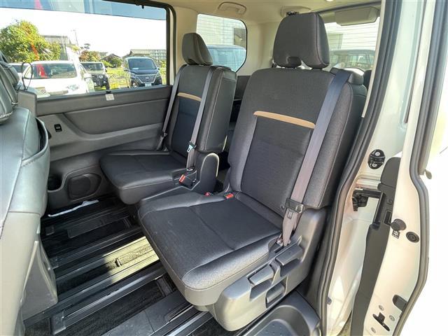 セレナ ハイウェイスターV 純正12.3メーカーナビ フルセグ TVキャンセラー Bluetooth プロパイロット デジタルインナーミラー アラウンドビューモニター パドルシフト クリアランスソナー 置き型充電 ETC2.0(29枚目)