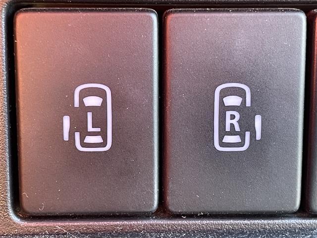 スペーシア ハイブリッドＸ　両側パワースライド　純正８インチメモリナビ　ワンオナー　フルセグＴＶ　アラウンドビューモニター　オートライト　シートヒーター　ＢＴ　ＵＳＢ　スマートキー　スペアキー　純正フロアマット　ＥＴＣ（15枚目）