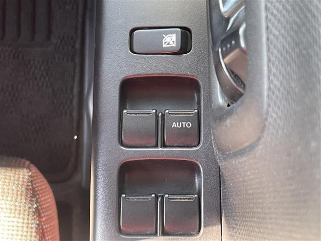 スペーシア ハイブリッドＸ　両側パワースライド　純正８インチメモリナビ　ワンオナー　フルセグＴＶ　アラウンドビューモニター　オートライト　シートヒーター　ＢＴ　ＵＳＢ　スマートキー　スペアキー　純正フロアマット　ＥＴＣ（23枚目）