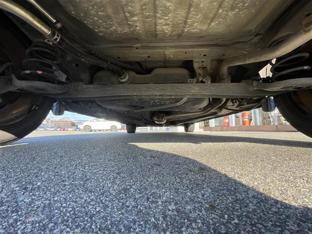 スペーシア ハイブリッドＸ　両側パワースライド　純正８インチメモリナビ　ワンオナー　フルセグＴＶ　アラウンドビューモニター　オートライト　シートヒーター　ＢＴ　ＵＳＢ　スマートキー　スペアキー　純正フロアマット　ＥＴＣ（40枚目）