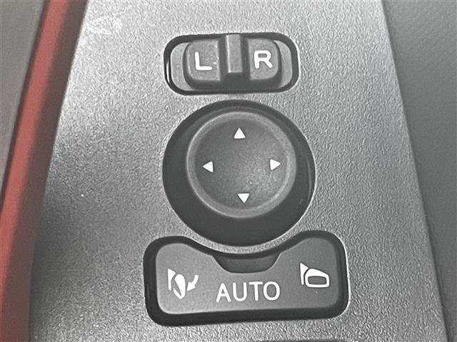 ライズ Ｇ　純正７インチナビ　ワンセグ　バックカメラ　ＢＴ　　ステアリングリモコン　スマートアシスト　純正バイザー　純正フロアマット　ヘッドライトレベライザー　純正アルミタイヤ　オートライト　スイッチスタート（14枚目）