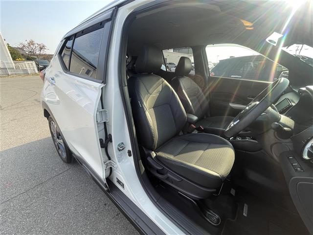 キックス Ｘ　純正ナビ　プロパイロット　アラウンドビューモニター　エマージェンシーブレーキ　デジタルインナーミラーステアリングリモコン　ＥＴＣ　ハーフレザーシート　革巻ステアリング　純正フロアマット　スペアキー（27枚目）