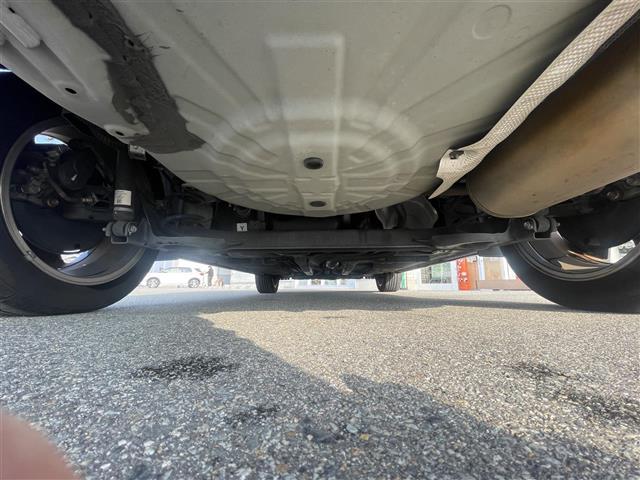 キックス Ｘ　純正ナビ　プロパイロット　アラウンドビューモニター　エマージェンシーブレーキ　デジタルインナーミラーステアリングリモコン　ＥＴＣ　ハーフレザーシート　革巻ステアリング　純正フロアマット　スペアキー（41枚目）