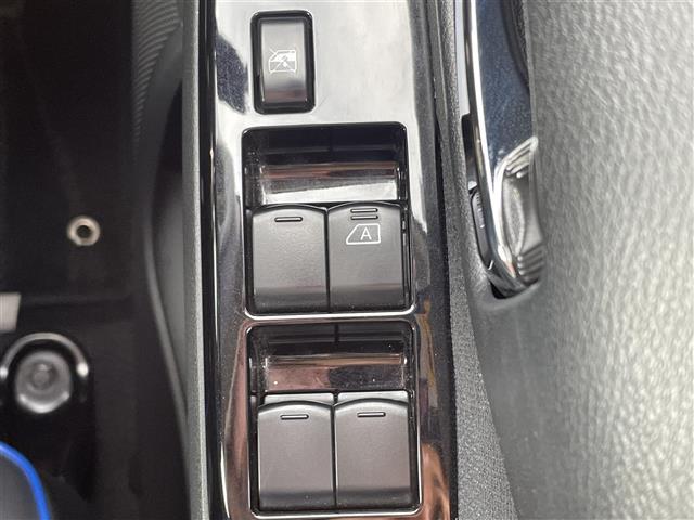 デイズ ハイウェイスター　Ｇターボ　純正９インチナビ　Ｂｌｕｅｔｏｏｔｈ　ＣＤ／ＤＶＤ　セーフティーシールドスイッチ　エマージェンシーブレーキ　ＥＴＣ　バックカメラ　フォグランプ　皮調シートカバー　革巻きステアリング　純正フロアマット（16枚目）