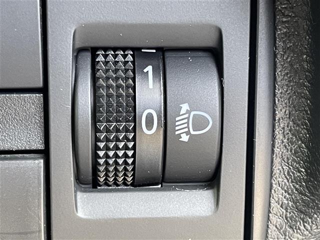 デイズ ハイウェイスター　Ｇターボ　純正９インチナビ　Ｂｌｕｅｔｏｏｔｈ　ＣＤ／ＤＶＤ　セーフティーシールドスイッチ　エマージェンシーブレーキ　ＥＴＣ　バックカメラ　フォグランプ　皮調シートカバー　革巻きステアリング　純正フロアマット（17枚目）