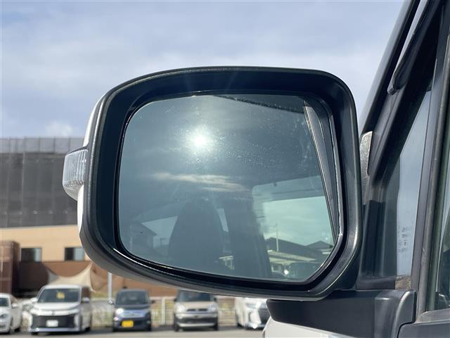 デイズ ハイウェイスター　Ｇターボ　純正９インチナビ　Ｂｌｕｅｔｏｏｔｈ　ＣＤ／ＤＶＤ　セーフティーシールドスイッチ　エマージェンシーブレーキ　ＥＴＣ　バックカメラ　フォグランプ　皮調シートカバー　革巻きステアリング　純正フロアマット（25枚目）