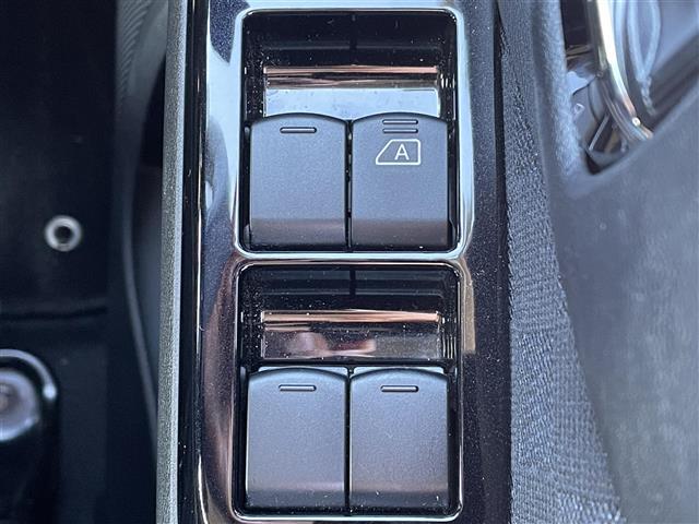 デイズ ハイウェイスター　Ｘ　プロパイロットエディション　純正９インチナビ　プロパイロット　アラウンドビューモニター　エマージェンシーブレーキ　Ｂｌｕｅｔｏｏｔｈ接続　ＬＥＤヘッドライト　ヘッドライトレベライザ　追従有クルーズコントロール　純正フロアマット（16枚目）