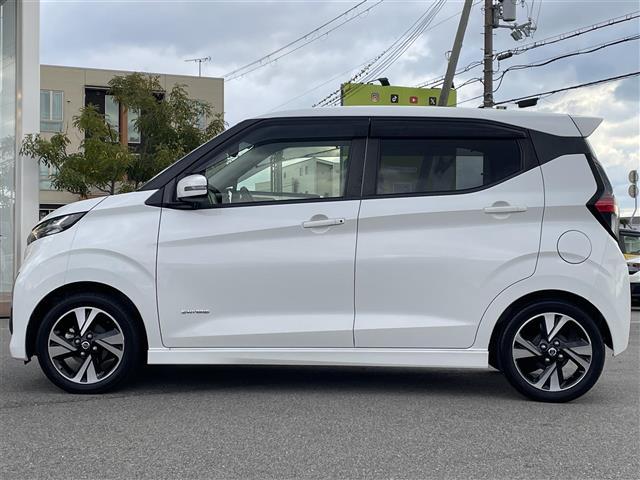 デイズ ハイウェイスター　Ｘ　プロパイロットエディション　純正９インチナビ　プロパイロット　アラウンドビューモニター　エマージェンシーブレーキ　Ｂｌｕｅｔｏｏｔｈ接続　ＬＥＤヘッドライト　ヘッドライトレベライザ　追従有クルーズコントロール　純正フロアマット（38枚目）