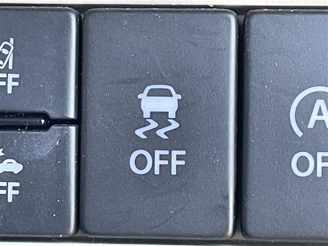 アルトラパン Ｘ　純正９インチナビ　アラウンドビューモニター　フルセグＴＶ　Ｂｌｕｅｔｏｏｔｈ接続　純正フロアマット　純正アルミホイール　レーザーレーダーブレーキサポート　シートヒーター　ＥＴＣ　ステアリングリモコン（16枚目）