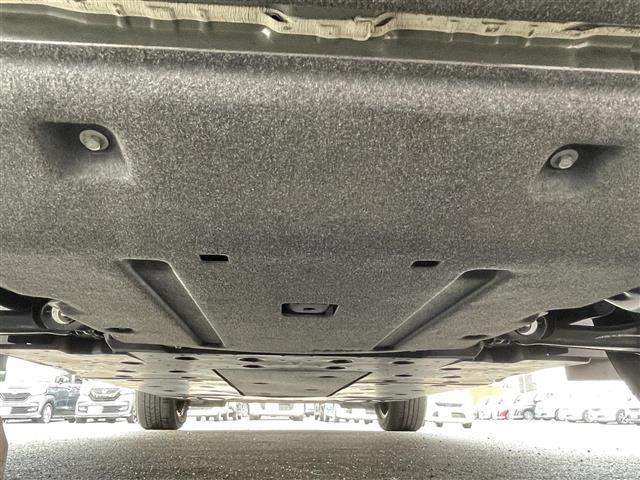 【下廻り】目立つ錆や、オイル漏れもなく安心です。掲載箇所以外にご希望の写真がございましたら、お気軽にお問い合わせ下さい。メールや郵送でお送りさせていただきます。