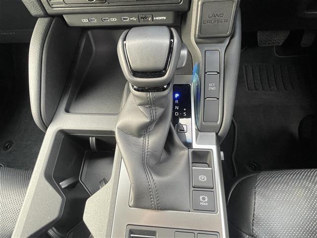 ランドクルーザー250 VX メーカーOPトヨタチームメイト 12.3インチディスプレイオーディオ パノラミックビューモニター 黒レザー ベンチレーションシート モデリスタ パワーバックドア デジタルインナーミラー ETC(17枚目)