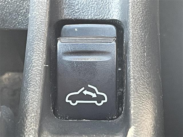 コペン GR スポーツ 純正オプションHKS 車検対応マフラー 純正SDナビ BBSアルミホイール オープンカー シートヒーター パドルシフト バックカメラ Bluetoothオーディオ フルセグTV 純正フロアマット(5枚目)