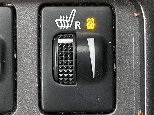 ランドクルーザープラド ＴＸ　Ｌパッケージ　モデリスタエアロ　サンルーフ　３列目電動シート　ＤＮ席シートヒーター　純正アルミホイール　クルーズコントロール　ビルトインＥＴＣ　ＤＡＣ　４ＷＤ　社外メモリナビ　Ｂｌｕｅｔｏｏｔｈ接続　オートライト（17枚目）