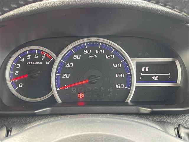 トール カスタムＧ　ＳＡＩＩ　純正ＳＤナビ　バックカメラ　両側パワースライドドア　純正ミュージックサーバー　純正フロアマット　純正ドアバイザー　クルーズコントロール　オートライト　ＬＥＤヘッドライト　衝突軽減ブレーキ　ＢＴ接続（12枚目）