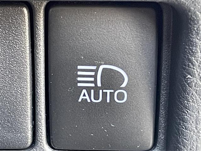 Ｃ－ＨＲ Ｓ　ＧＲスポーツ　純正ディスプレイオーディナビ　フルセグ　ＥＴＣ　ステアリングリングリモコン　アップルカープレイ　トヨタセーフティーセンス　前追クルコン　ＧＲスポーツステアリング　ＧＲスポーツシート　シートヒーター（21枚目）