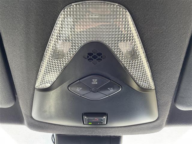 Ｃ－ＨＲ Ｓ　ＧＲスポーツ　純正ディスプレイオーディナビ　フルセグ　ＥＴＣ　ステアリングリングリモコン　アップルカープレイ　トヨタセーフティーセンス　前追クルコン　ＧＲスポーツステアリング　ＧＲスポーツシート　シートヒーター（26枚目）