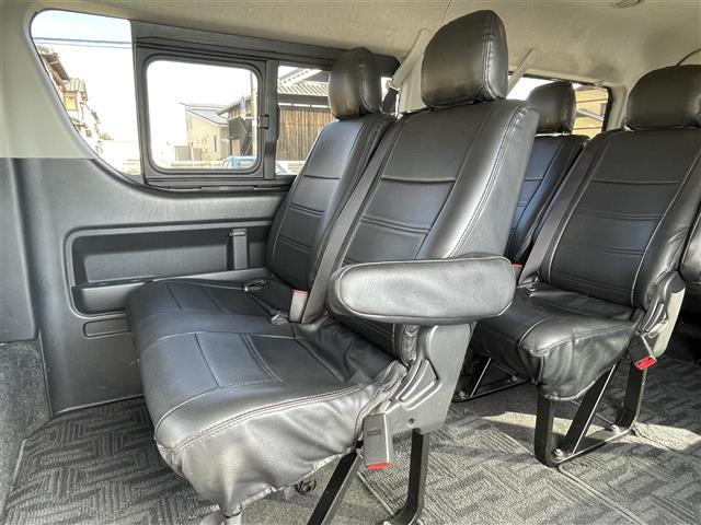 ハイエースワゴン ＧＬ　モデリスタエアロ　片側パワースライドドア　フリップダウンモニター　社外ＳＤナビ　バックカメラ　フルセグＴＶ　ビルトインＥＴＣ　純正ミュージックサーバー　フロアマット　ＢＴ接続　ステアリングスイッチ（30枚目）