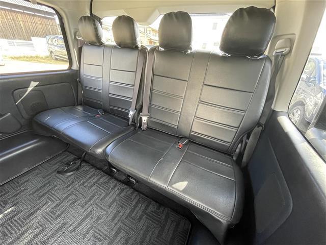 ハイエースワゴン ＧＬ　モデリスタエアロ　片側パワースライドドア　フリップダウンモニター　社外ＳＤナビ　バックカメラ　フルセグＴＶ　ビルトインＥＴＣ　純正ミュージックサーバー　フロアマット　ＢＴ接続　ステアリングスイッチ（32枚目）