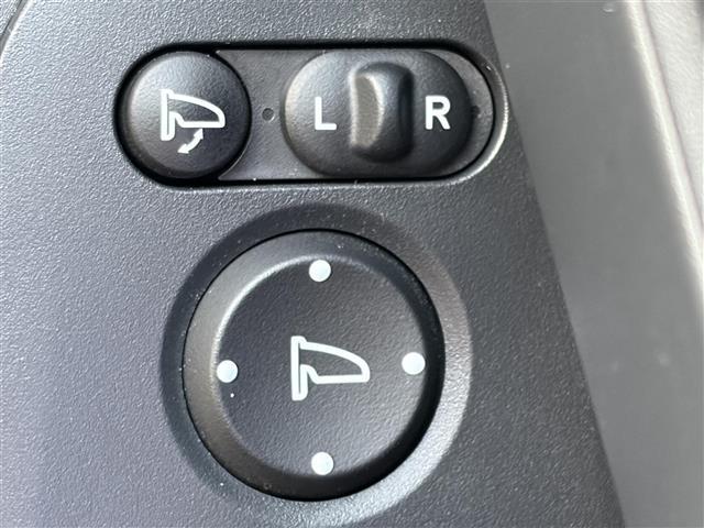 ヴェゼル ｅ：ＨＥＶ　Ｘ　純正ディスプレイオーディオ　Ｂｌｕｅｔｏｏｔｈ　アップルカープレイ　アンドロイドオート　ホンダセンシング　バックカメラ　ダウンヒルアシスト　追従クルーズコントロール　ビルトインＥＴＣ　パドルシフト（15枚目）