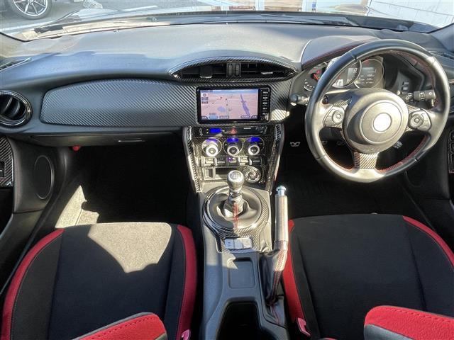 ８６ ＧＴ　純正ナビ　バックカメラ　ＥＴＣ　クルーズコントロール　本革＋アルカンターラシート　ワンセグＴＶ　Ｂｌｕｅｔｏｏｔｈオーディオ　スマートキー　純正フロアマット　オートライト　ＬＥＤヘッドライト（42枚目）