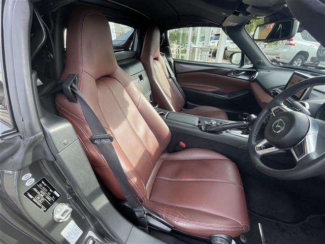 ロードスターRF VS 純正メーカーOPナビ フルセグTV Bluetoothオーディオオープンカー AUX バックカメラ ステアリングスイッチ レザーシート D席ヘッドレストスピーカー シートヒーター パドルシフト(29枚目)