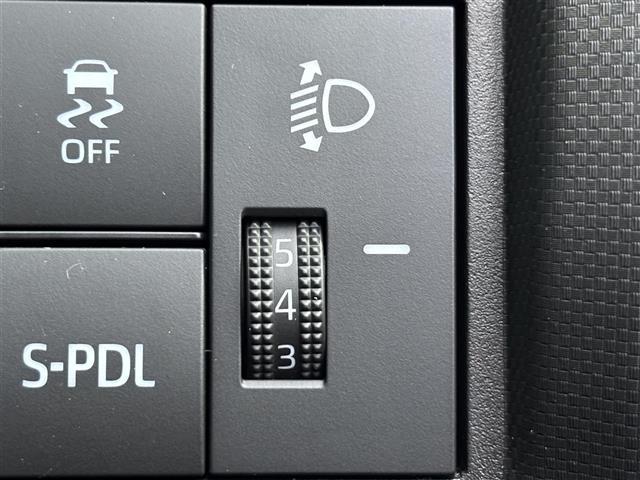 ライズ Ｇ　純正ナビ　アラウンドビューモニター　ＥＴＣ　衝突軽減ブレーキ　フルセグＴＶ　ＢＴ　ＵＳＢ　電格ミラー　オートライト　オートハイビーム　ＬＥＤヘッドライト　純正ドアバイザー　プッシュスタート（21枚目）