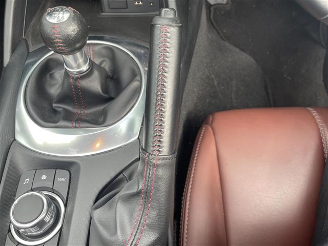 �T�C�h�u���[�L