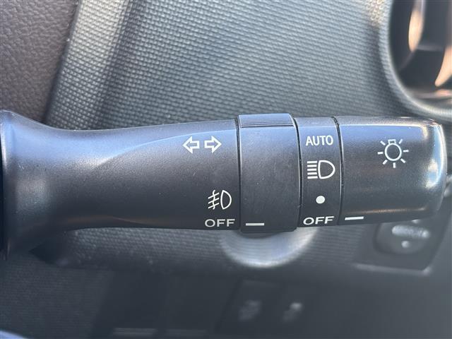 �y�I�[�g���C�g�i�`�t�s�n�j�z�O�̖��邳���V�X�e�������m���āA�����Ńw�b�h���C�g���_�����܂��I�w�b�h���C�g�����Y���h���֗��@�\�ł��B