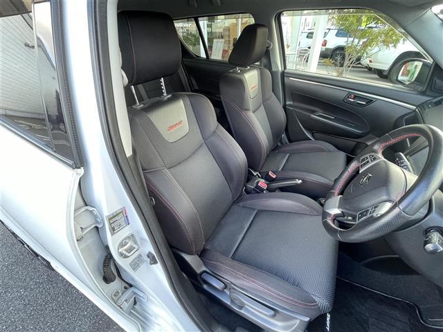 �y�^�]�ȁz����S�n���ǂ��V�[�g�Ȃ̂Œ����Ԃ̉^�]�ł����K�ɂ��߂������������܂��B�V�i�̃t���A�}�b�g�̂��������\�ł��B�f�ډӏ��ȊO�ɂ���]�̎ʐ^���������܂����炨�C�y�ɂ��₢���킹�������B