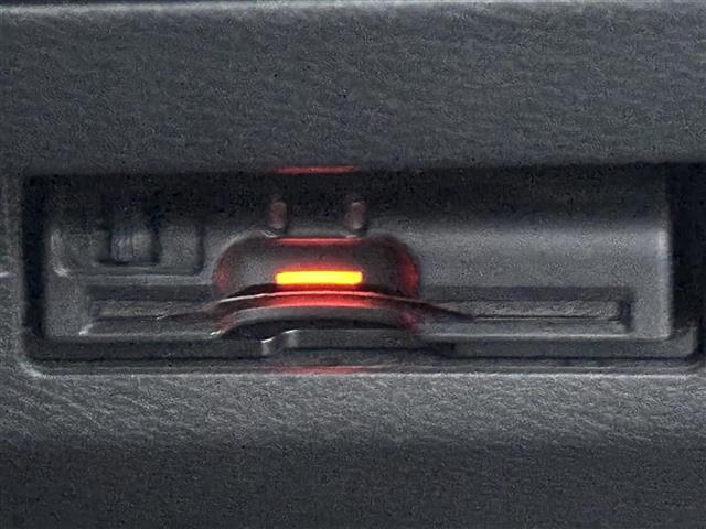 キックス X プロパイロット デジタルインアンーミラー 純正ナビ アラウンドビューモニター ハーフレザーシート オートライト LEDヘッドライト BT フルセグTV スマートキー 純正フロアマット ETC(4枚目)