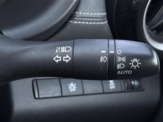 キックス X プロパイロット デジタルインアンーミラー 純正ナビ アラウンドビューモニター ハーフレザーシート オートライト LEDヘッドライト BT フルセグTV スマートキー 純正フロアマット ETC(9枚目)