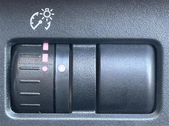 �y�w�b�h���C�g���x���C�U�[�z������������[�r�[���̏Ǝ˕��������ɒ����ł��܂��I