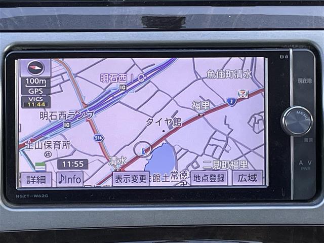 プリウス Ｓマイコーデ　純正ＳＤナビ　バックカメラ　Ｂｌｕｅｔｏｏｔｈ接続　純正フロアマット　ＣＤ／ＤＶＤオーディオ　フルセグＴＶ　スイッチスタート　オートライト　横滑り防止装置　レザー調シート　じゅんせいドアバイザー（2枚目）