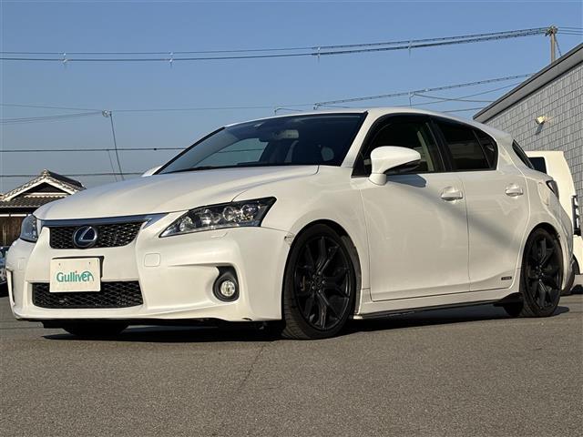 ＣＴ ＣＴ２００ｈ　バージョンＣ　サンルーフ　純正メモリナビ　バックカメラ　クルーズコントロール　スイッチスタート　カードキー　純正フロアマット　社外アルミホイール　パドルシフト　フォグランプ　ＵＳＢ入力端子　社外シフト　ＥＴＣ（33枚目）